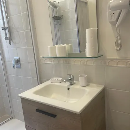 Spacious&quiet Gemelli Apartamento Roma