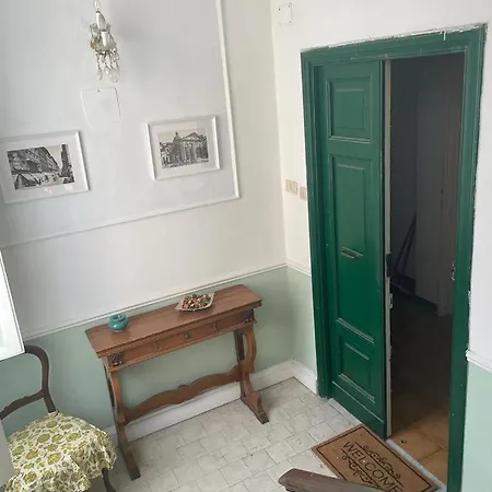 Spacious And Quiet Gemelli Apartament Rzym