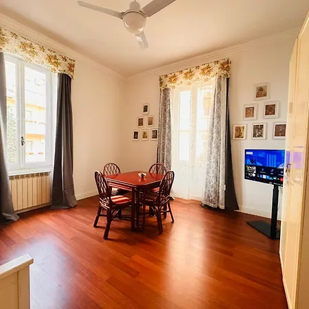 Spacious And Quiet Gemelli Apartament